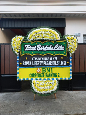 Papan Bunga Duka di Gianyar