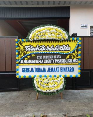 Papan Bunga Duka di Gianyar
